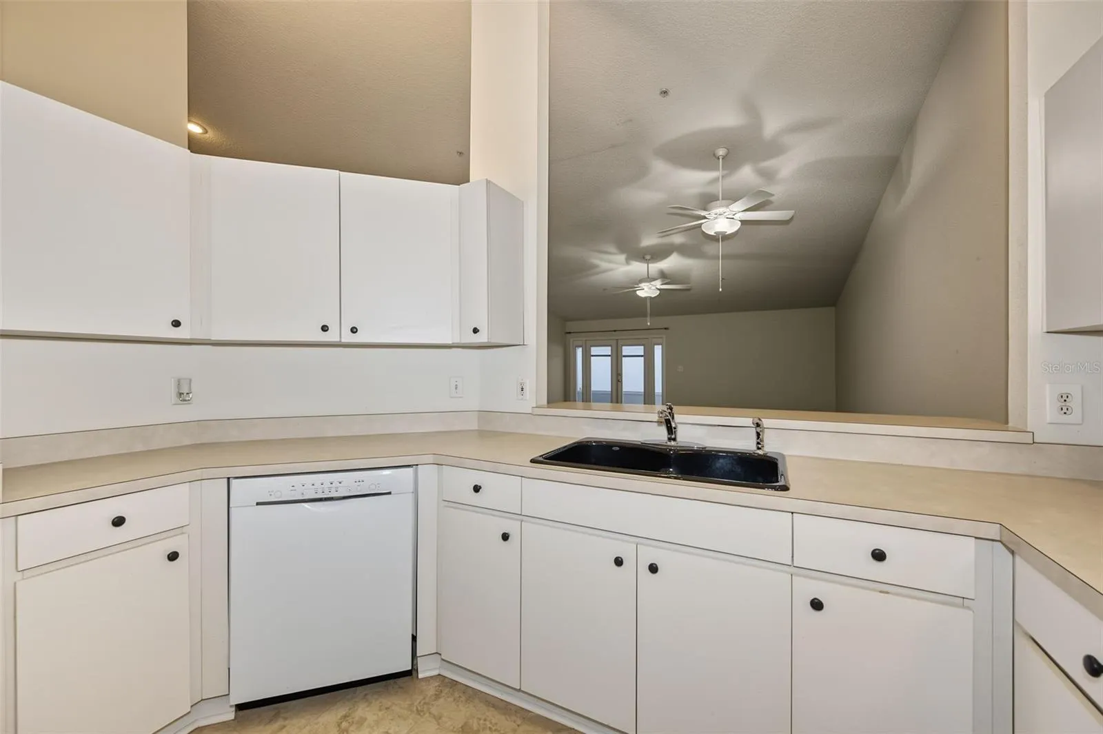 8406 TERRACE MEADOWS CT
