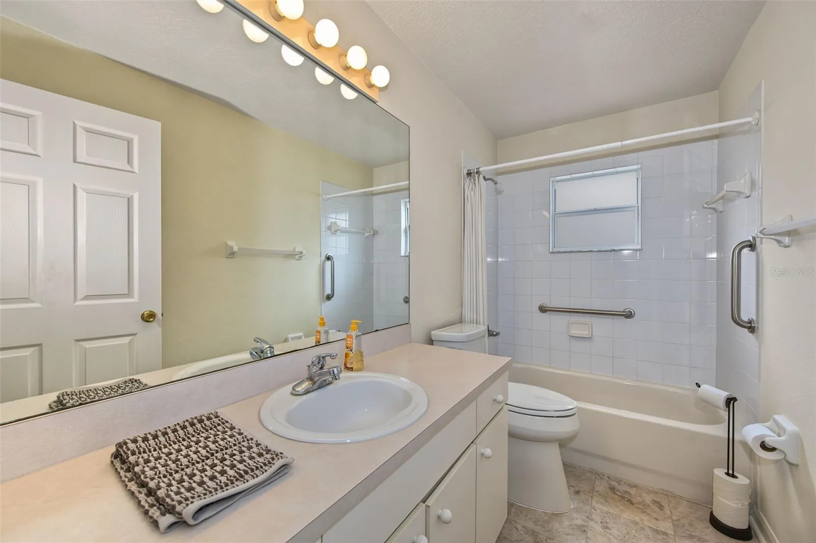 8406 TERRACE MEADOWS CT