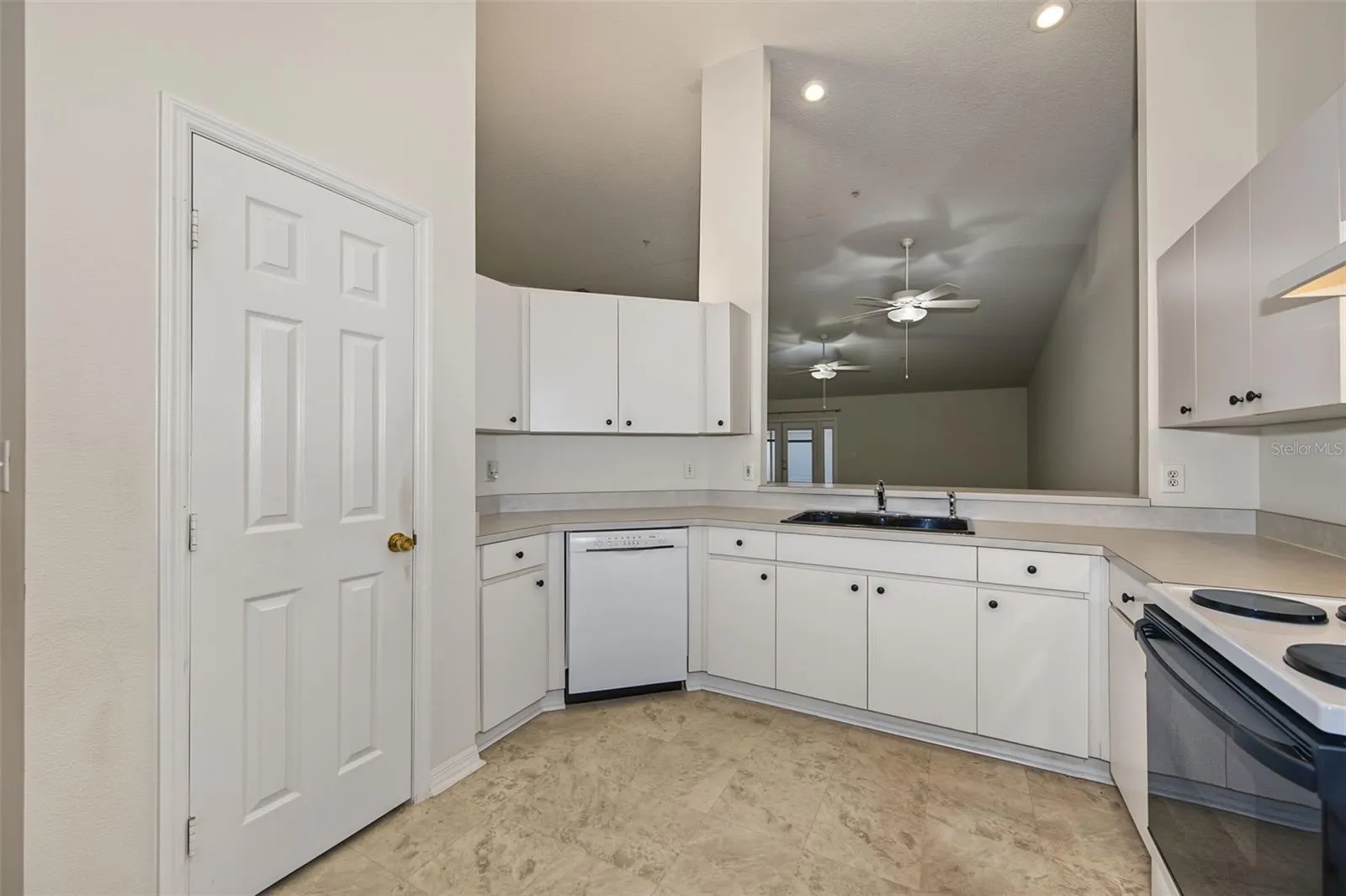 8406 TERRACE MEADOWS CT