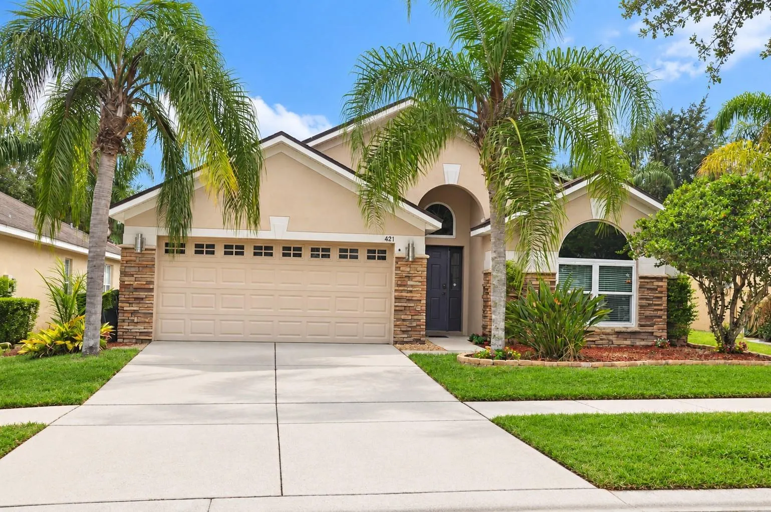 421 THICKET CREST RD