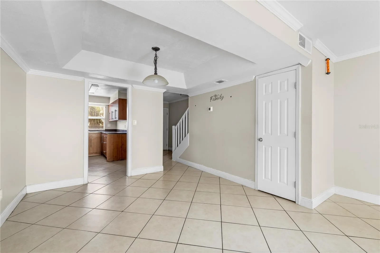 7609 LA MESITA CT