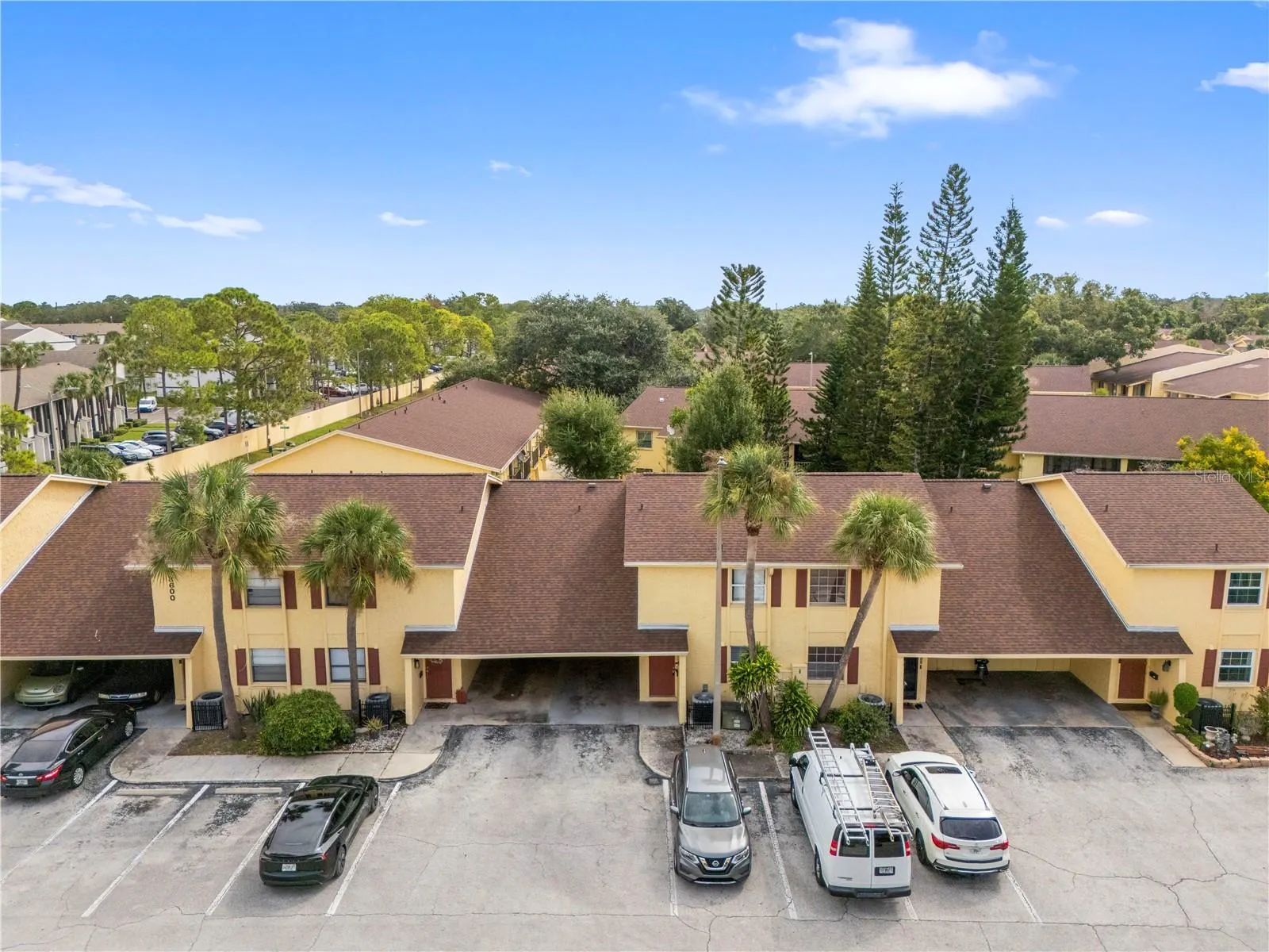 7609 LA MESITA CT