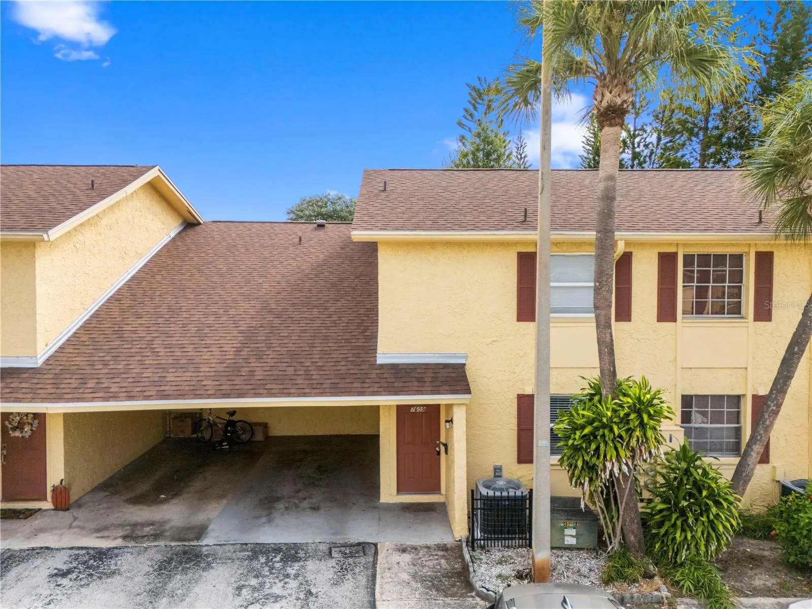 7609 LA MESITA CT