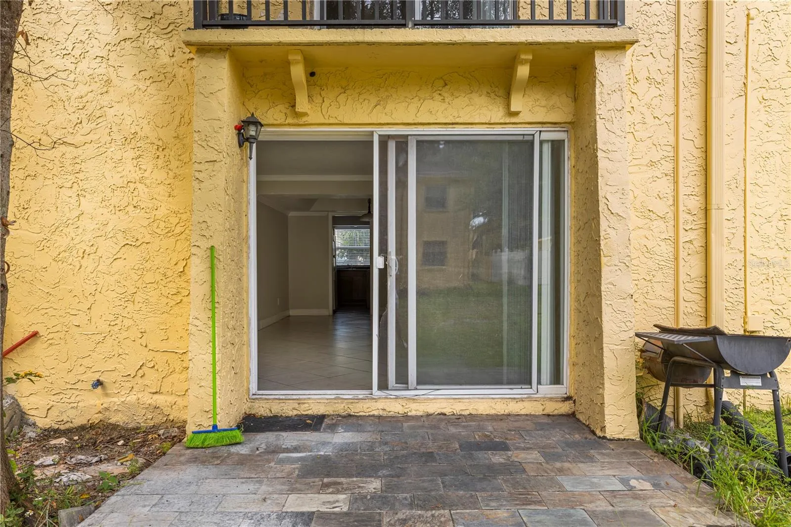 7609 LA MESITA CT