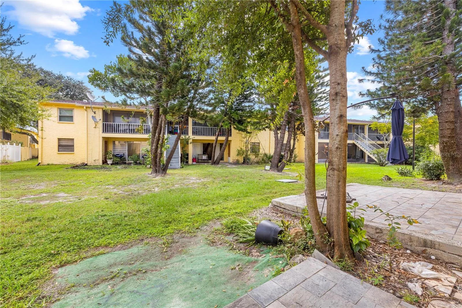 7609 LA MESITA CT