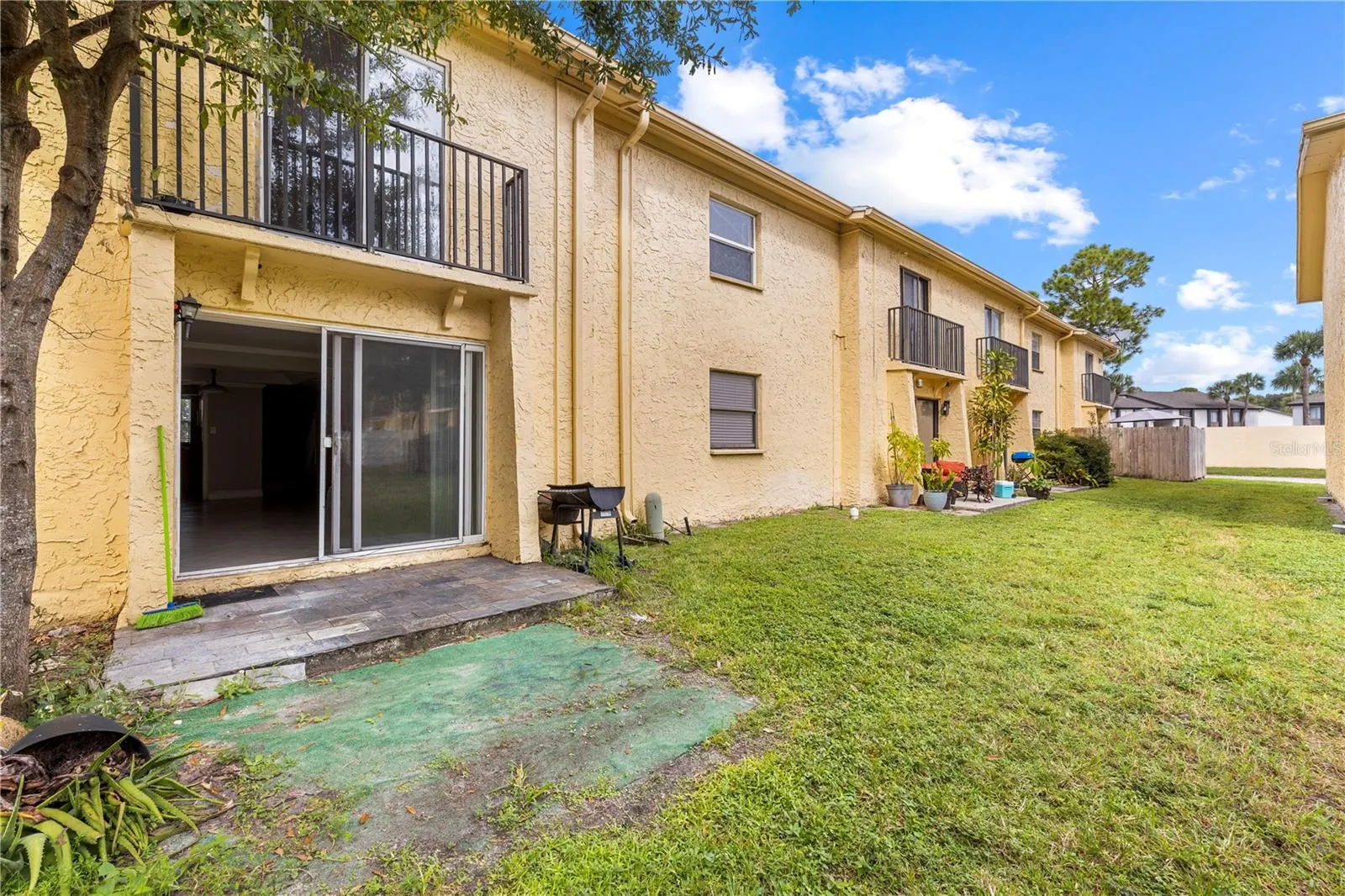 7609 LA MESITA CT