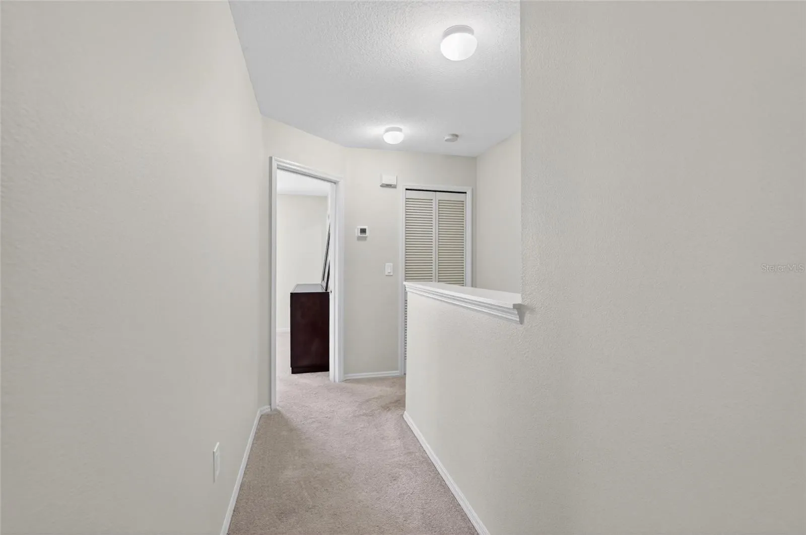 2605 OLEANDER LAKES DR