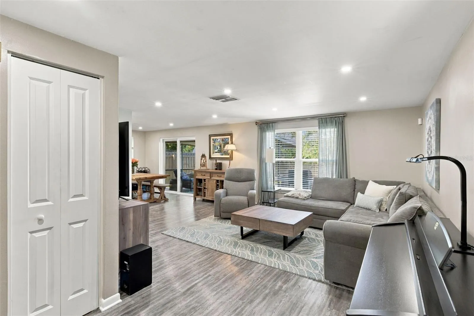 16136 FOXFIRE DR