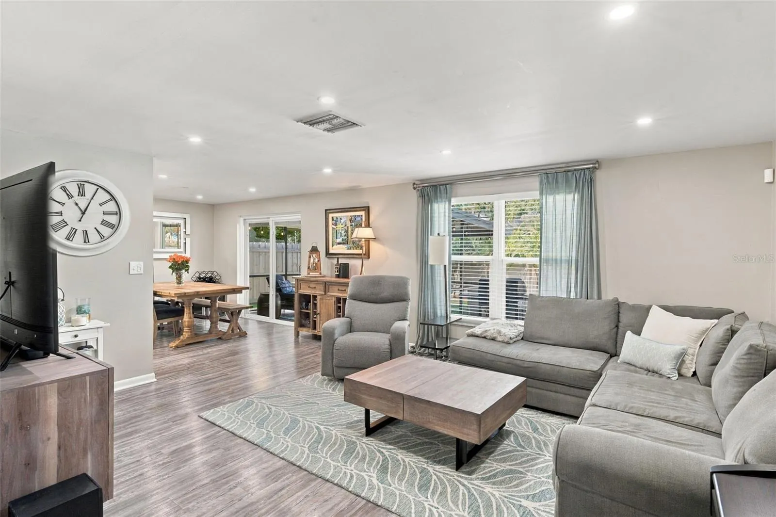 16136 FOXFIRE DR