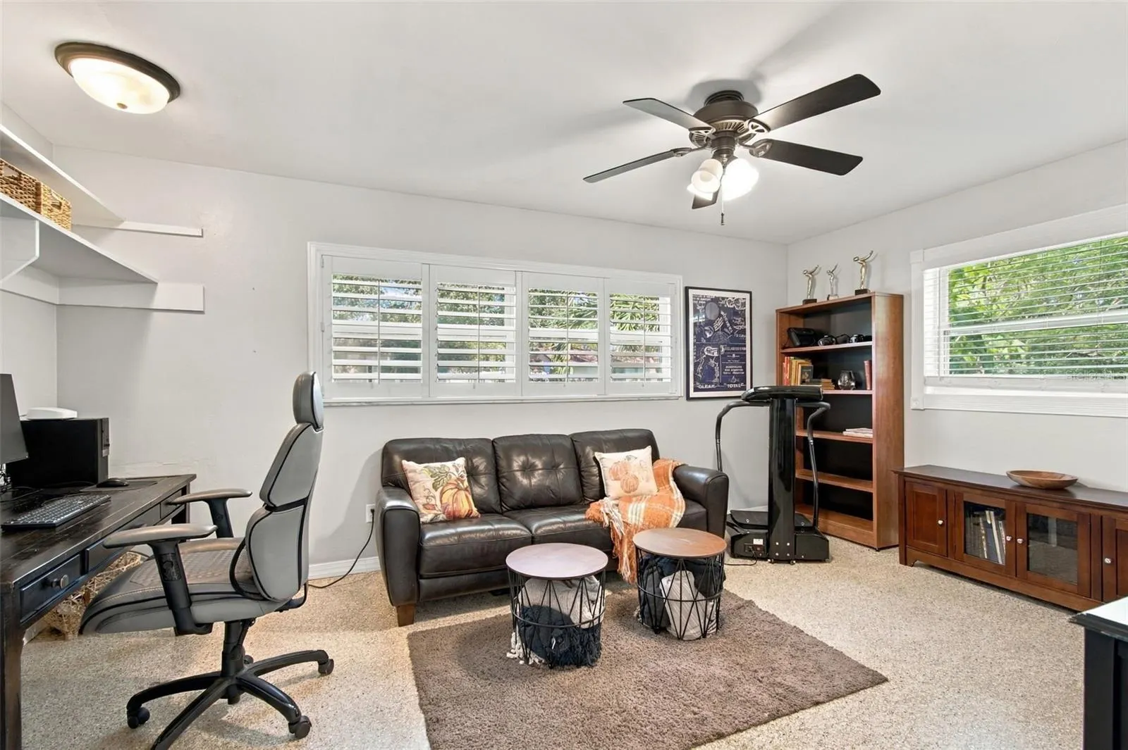1889 BUGLE LN