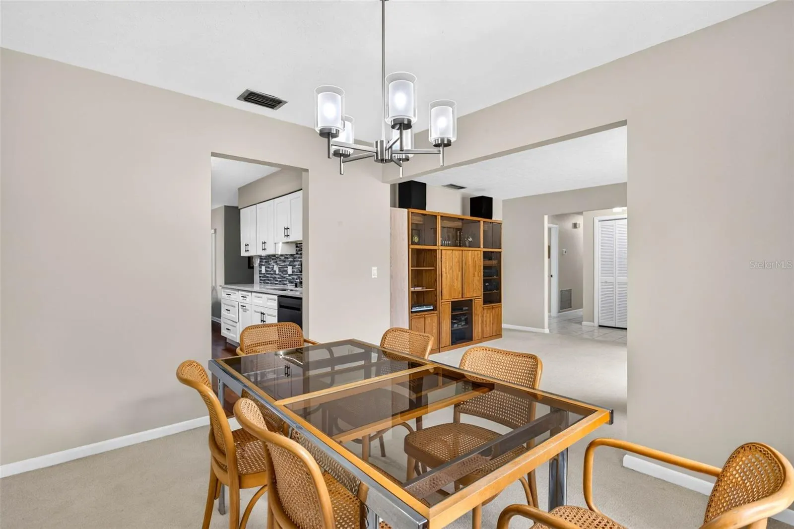 7220 WOODBROOK DR