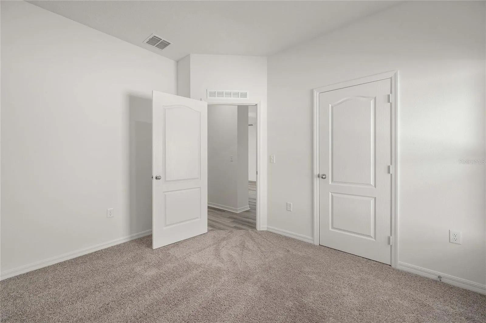 13284 TULA LOOP