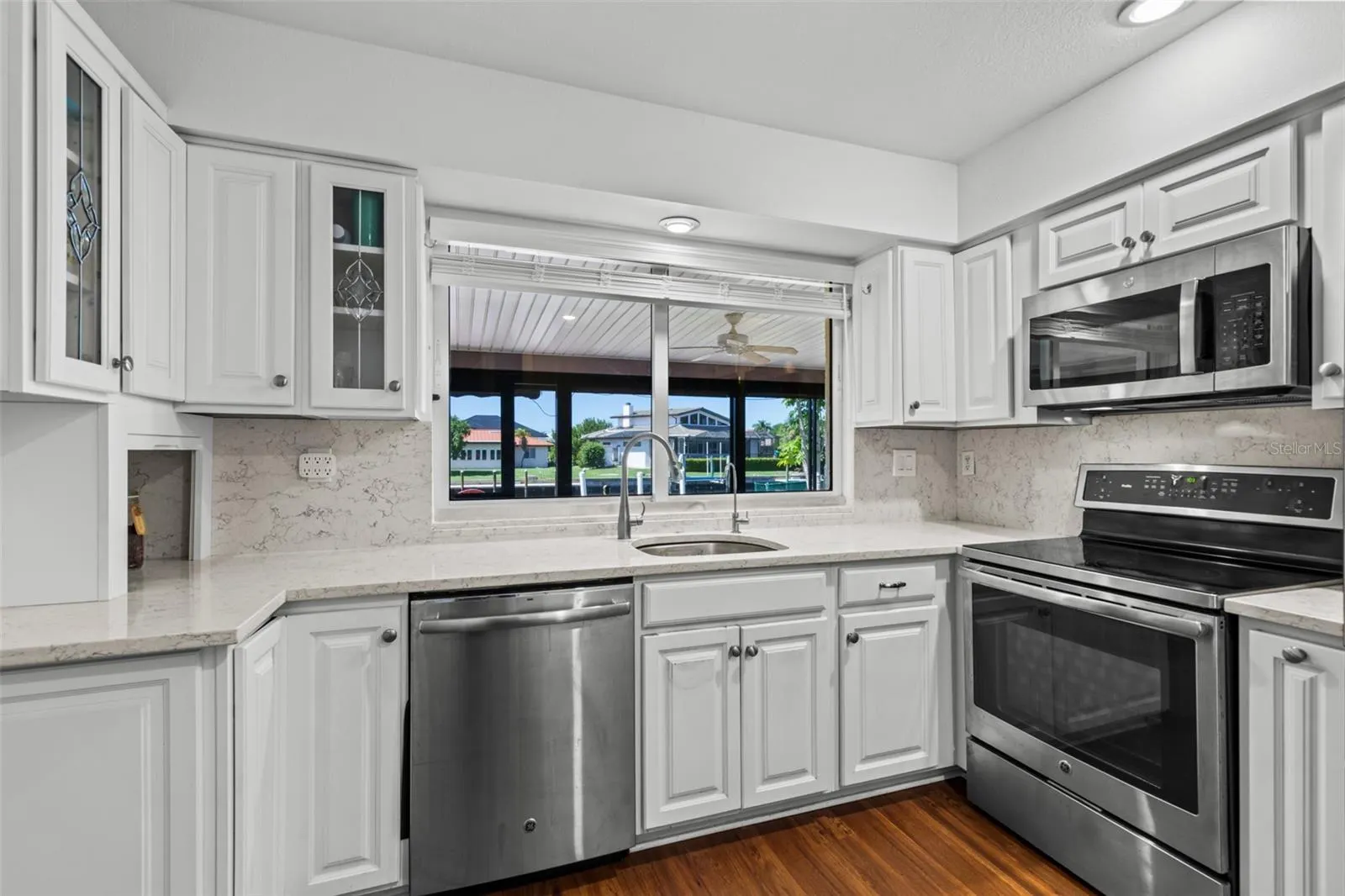 145 BAYSHORE CT
