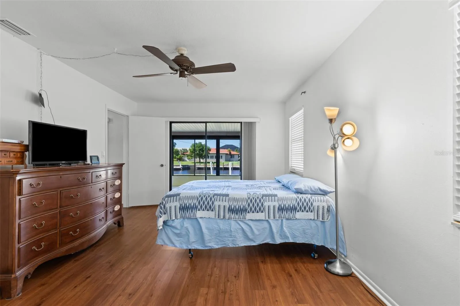 145 BAYSHORE CT