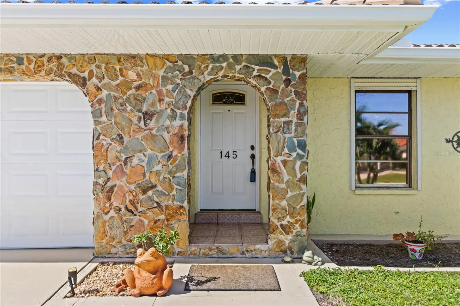 145 BAYSHORE CT
