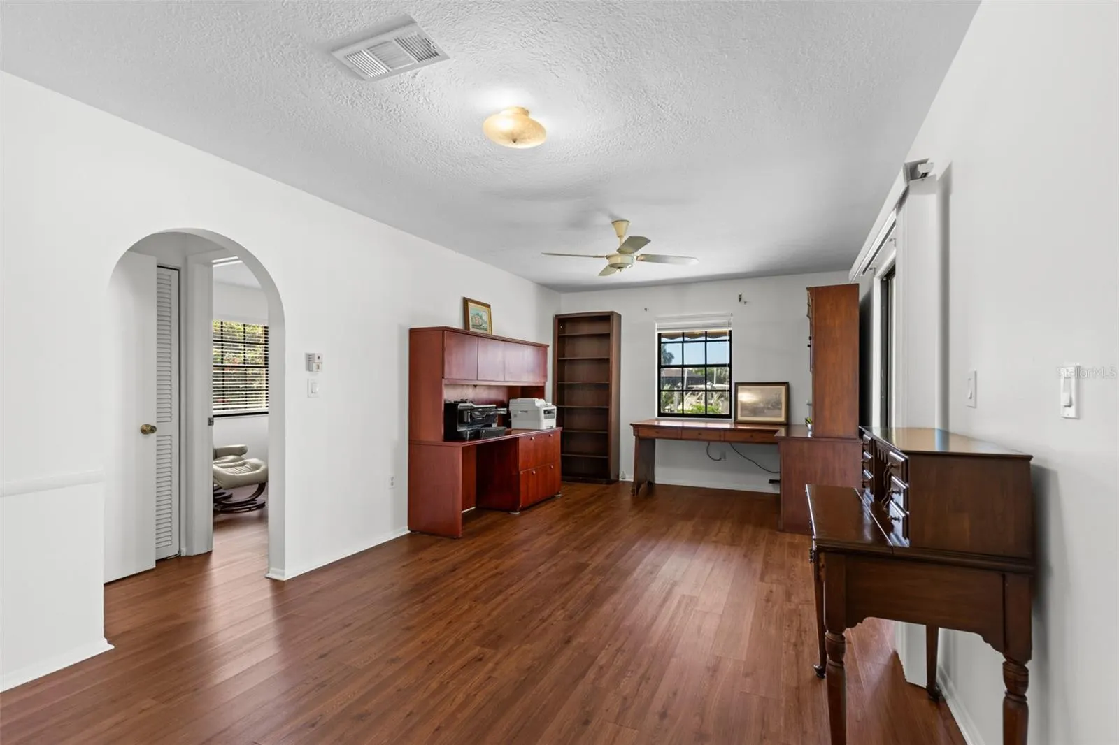 145 BAYSHORE CT