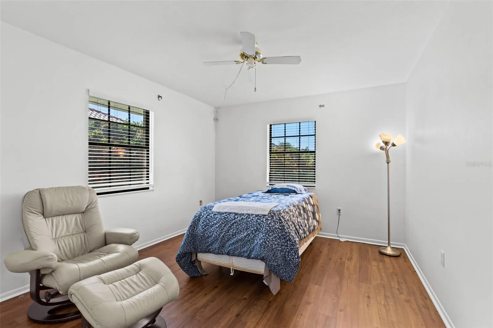 145 BAYSHORE CT
