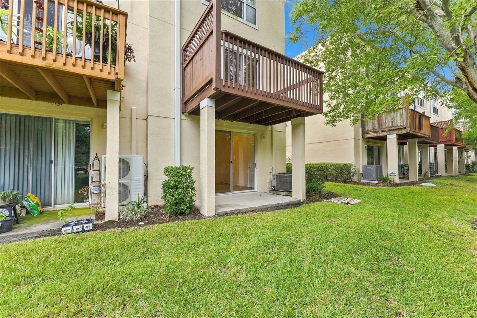 3121 BAYSHORE OAKS DR