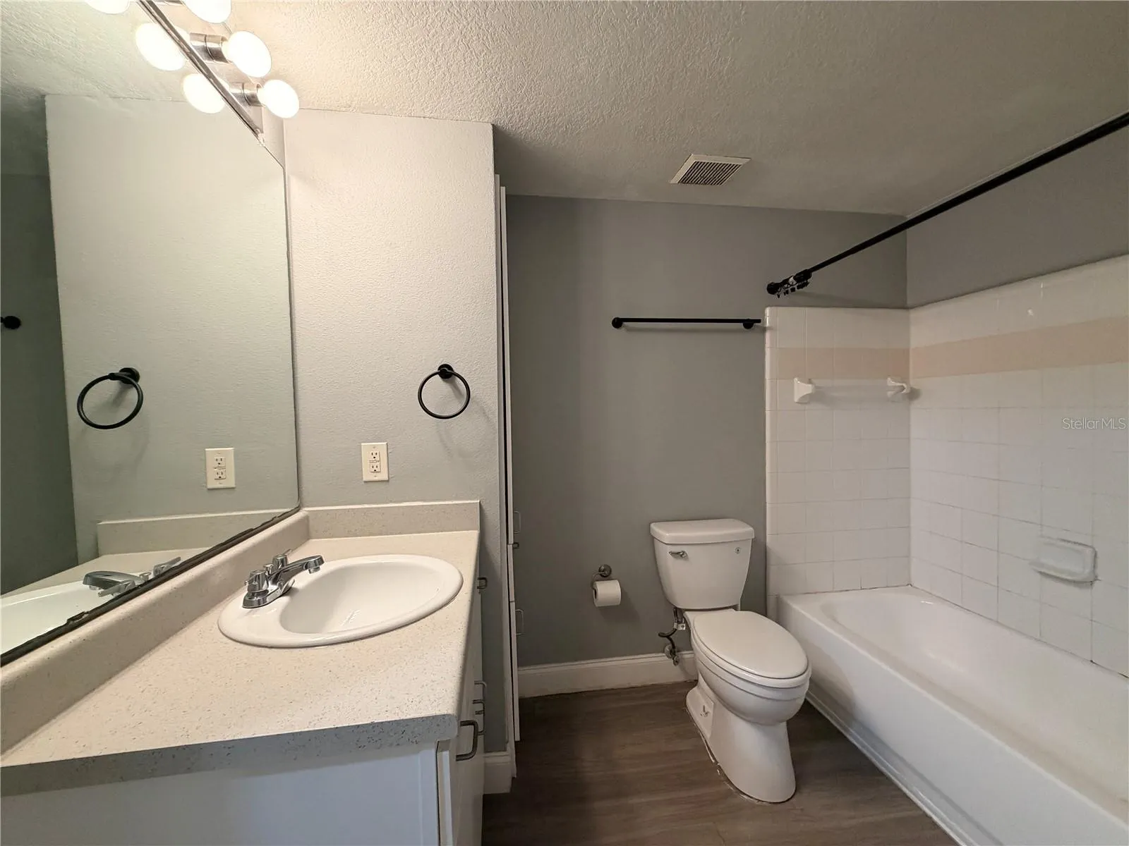1910 E PALM AVE #8106 #8106
