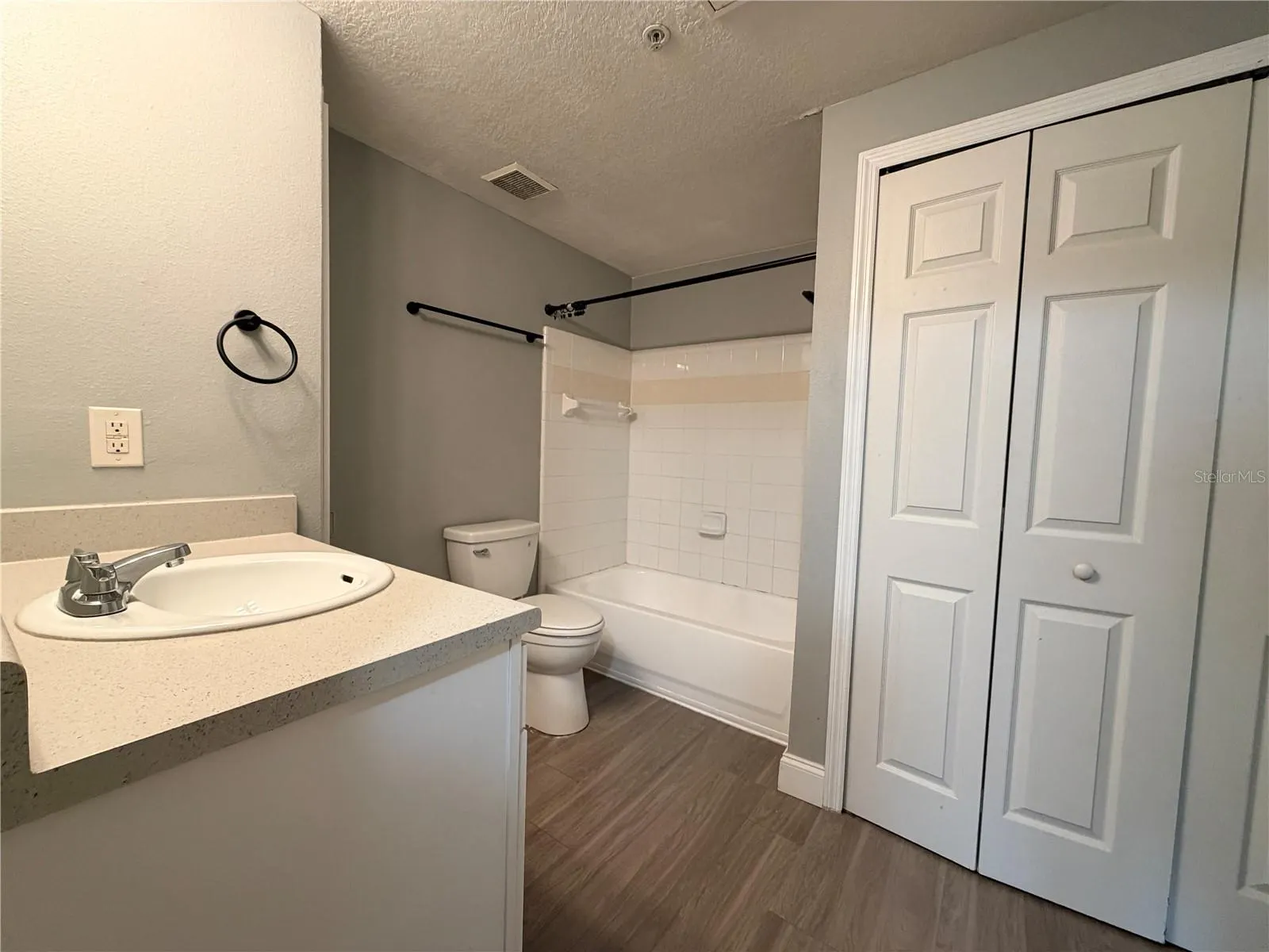 1910 E PALM AVE #8106 #8106