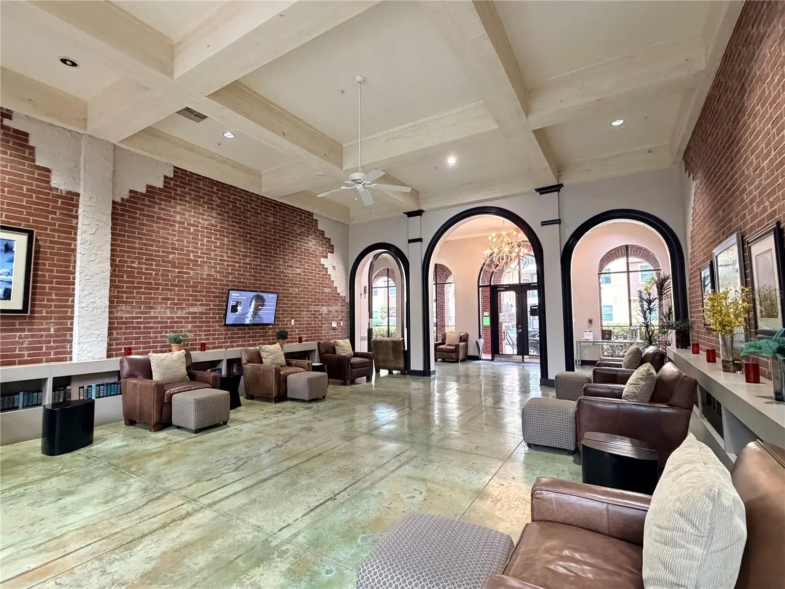 1910 E PALM AVE #8106 #8106