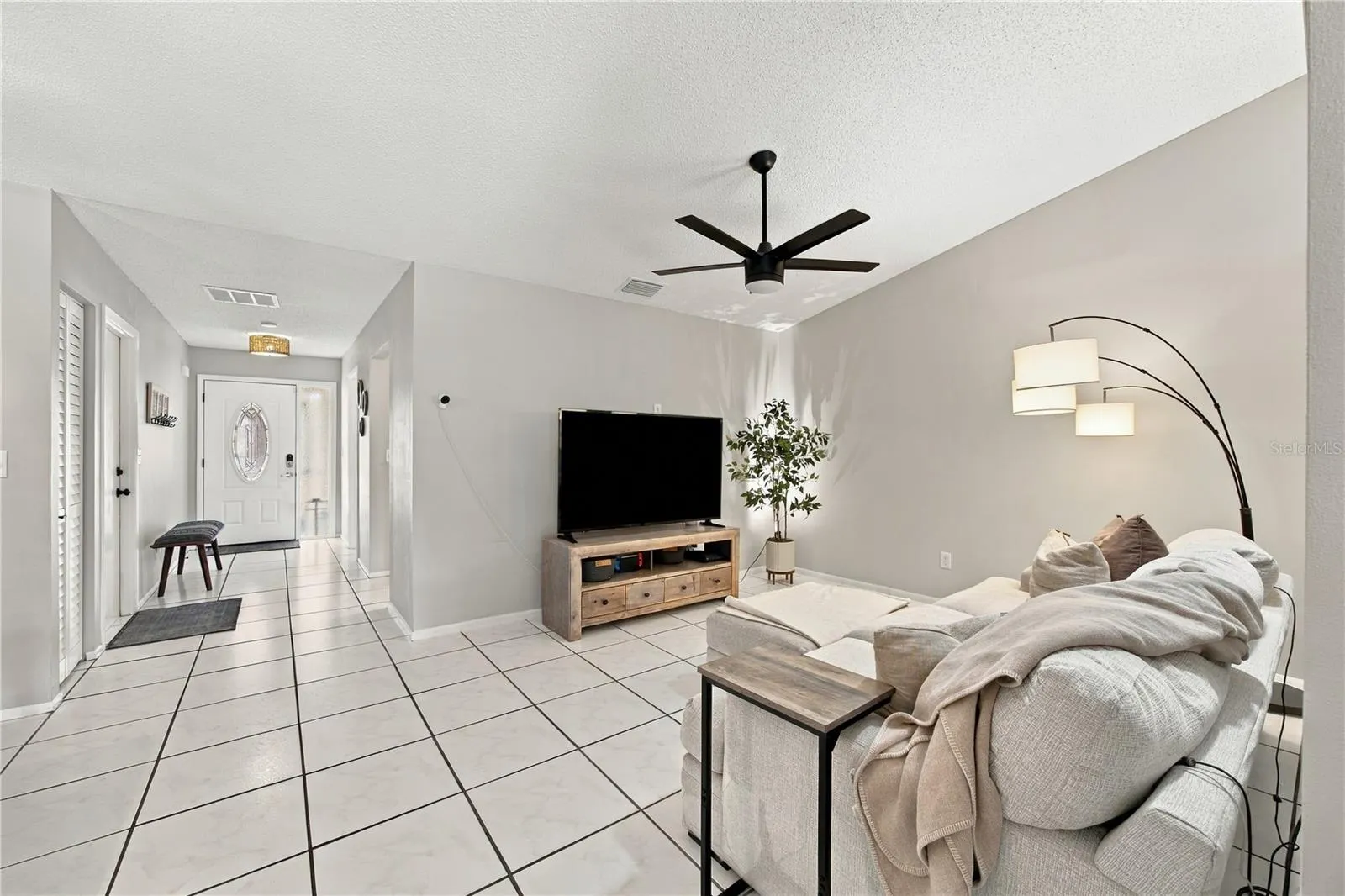 4008 SHORESIDE CIR