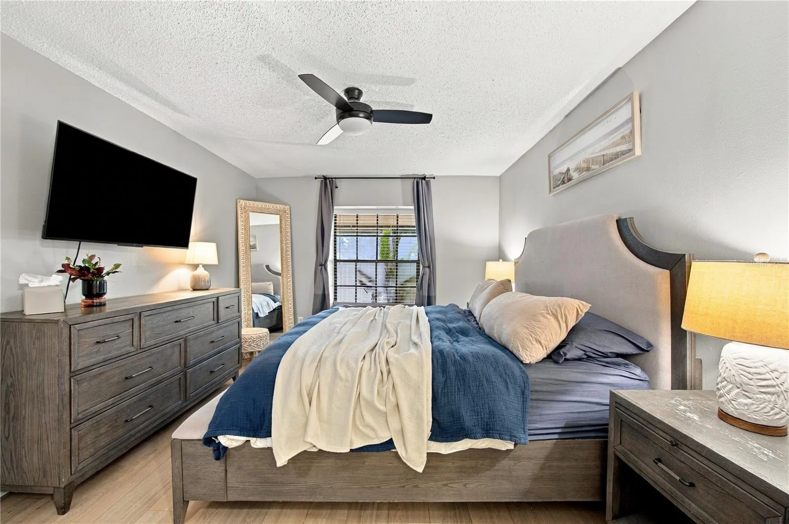 4008 SHORESIDE CIR
