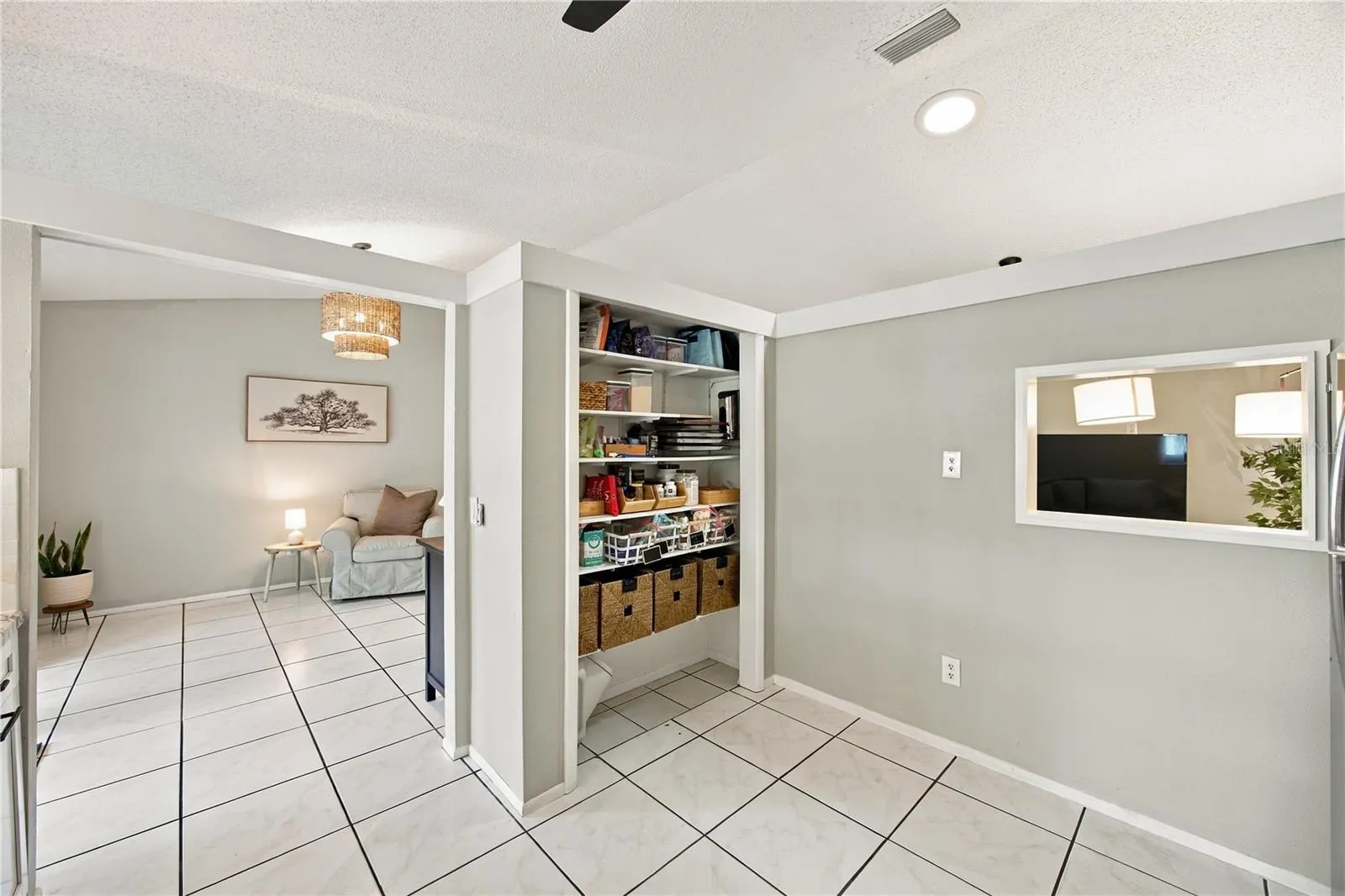 4008 SHORESIDE CIR