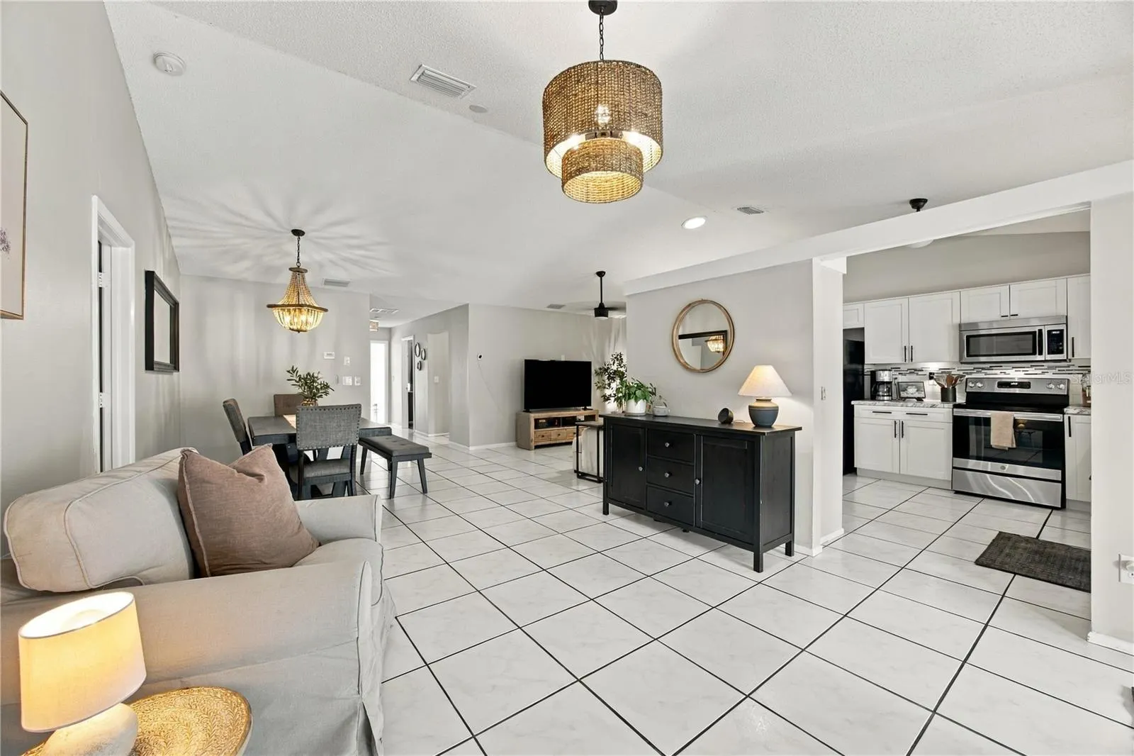 4008 SHORESIDE CIR