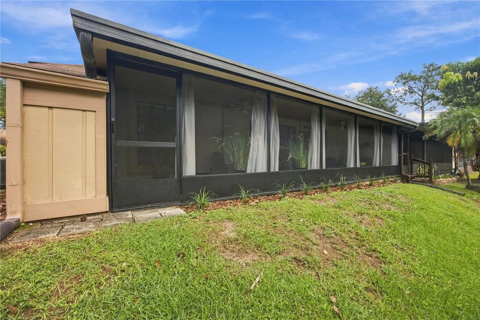 4008 SHORESIDE CIR
