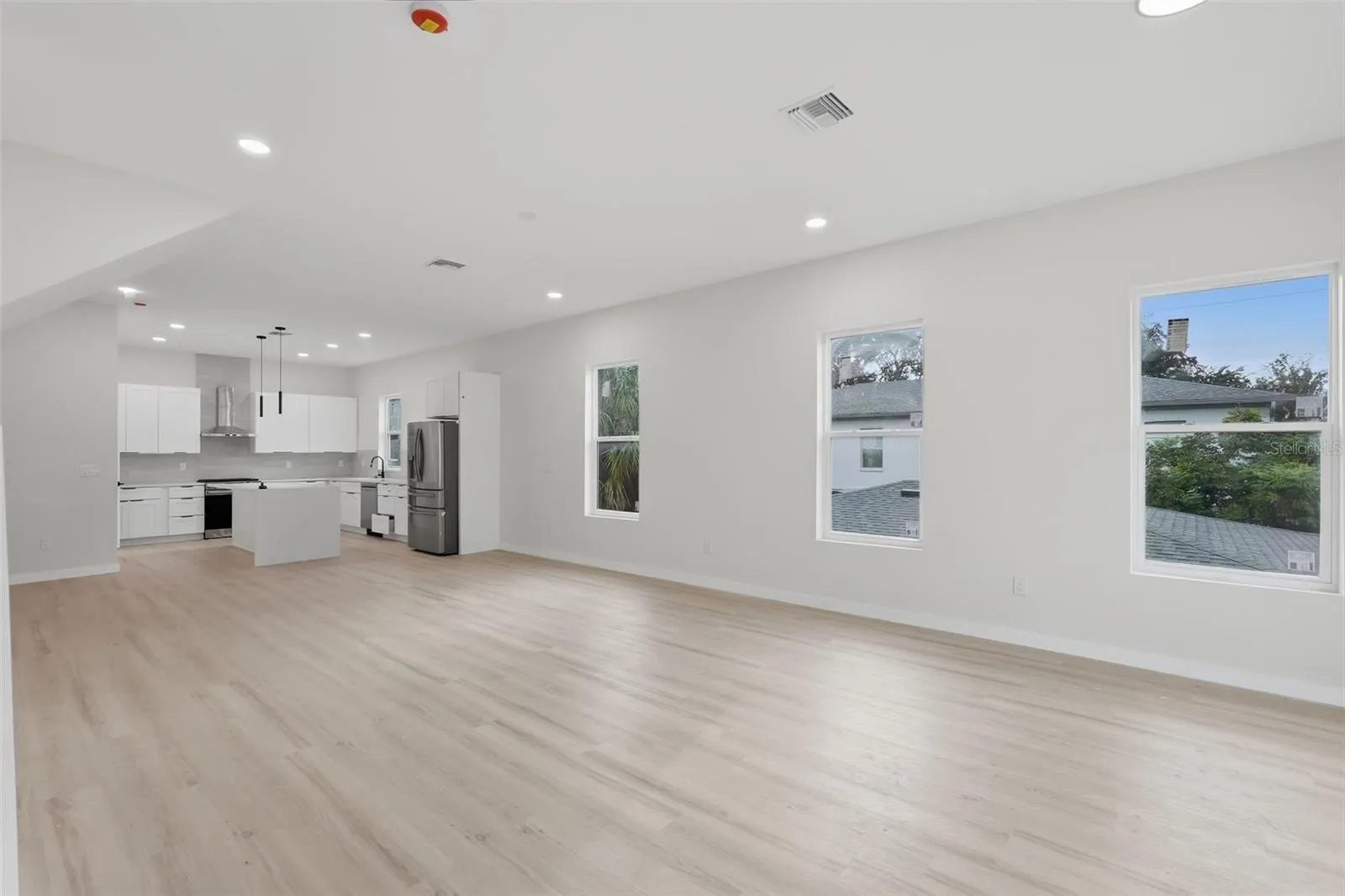 2144 5TH AVE N