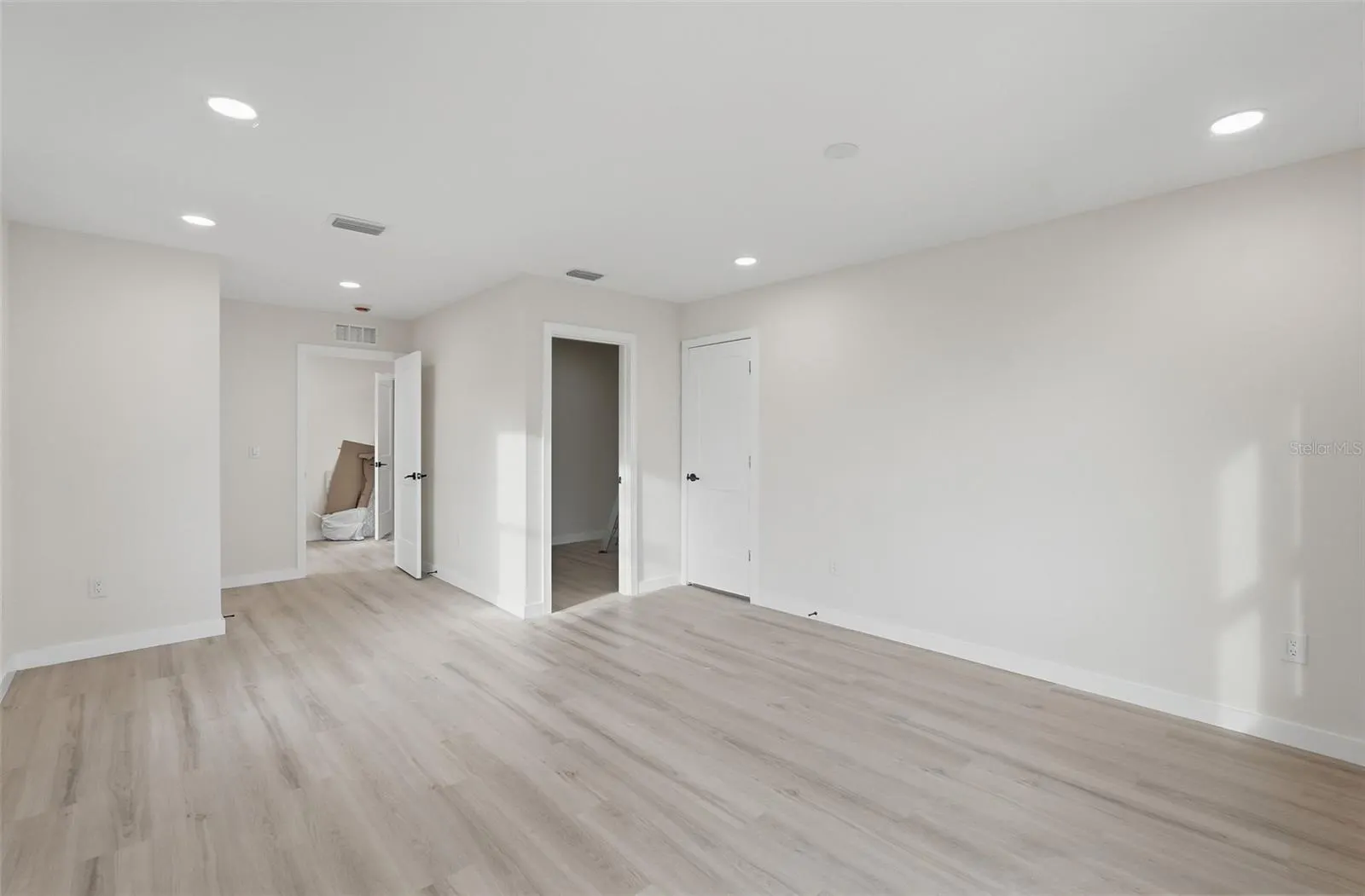2144 5TH AVE N