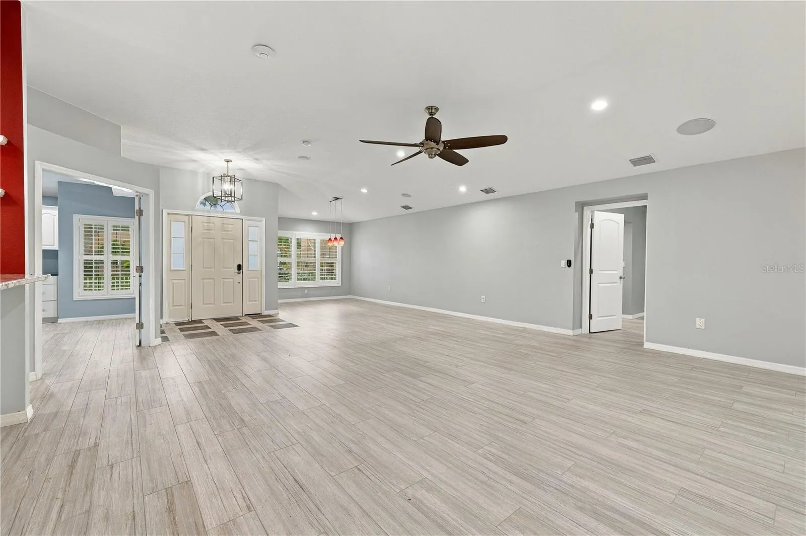 155 LAKE SHORE DR E