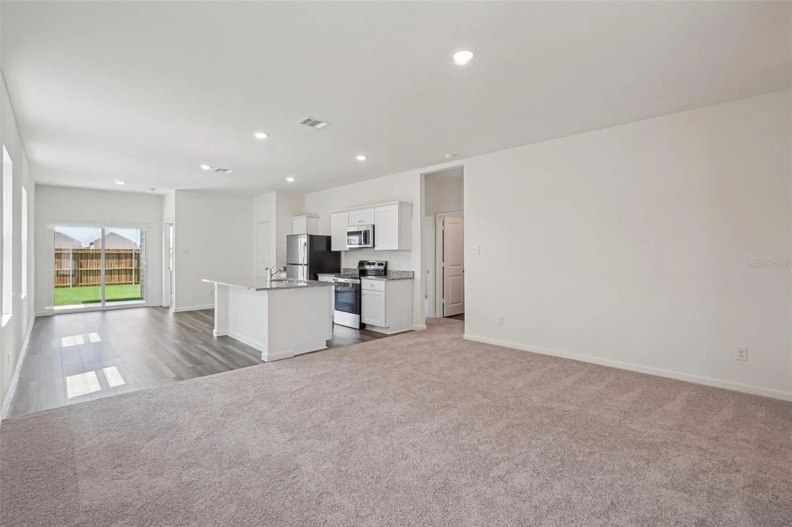 10542 CURVING CREEK