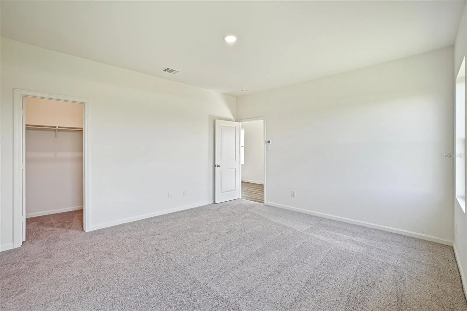 10542 CURVING CREEK