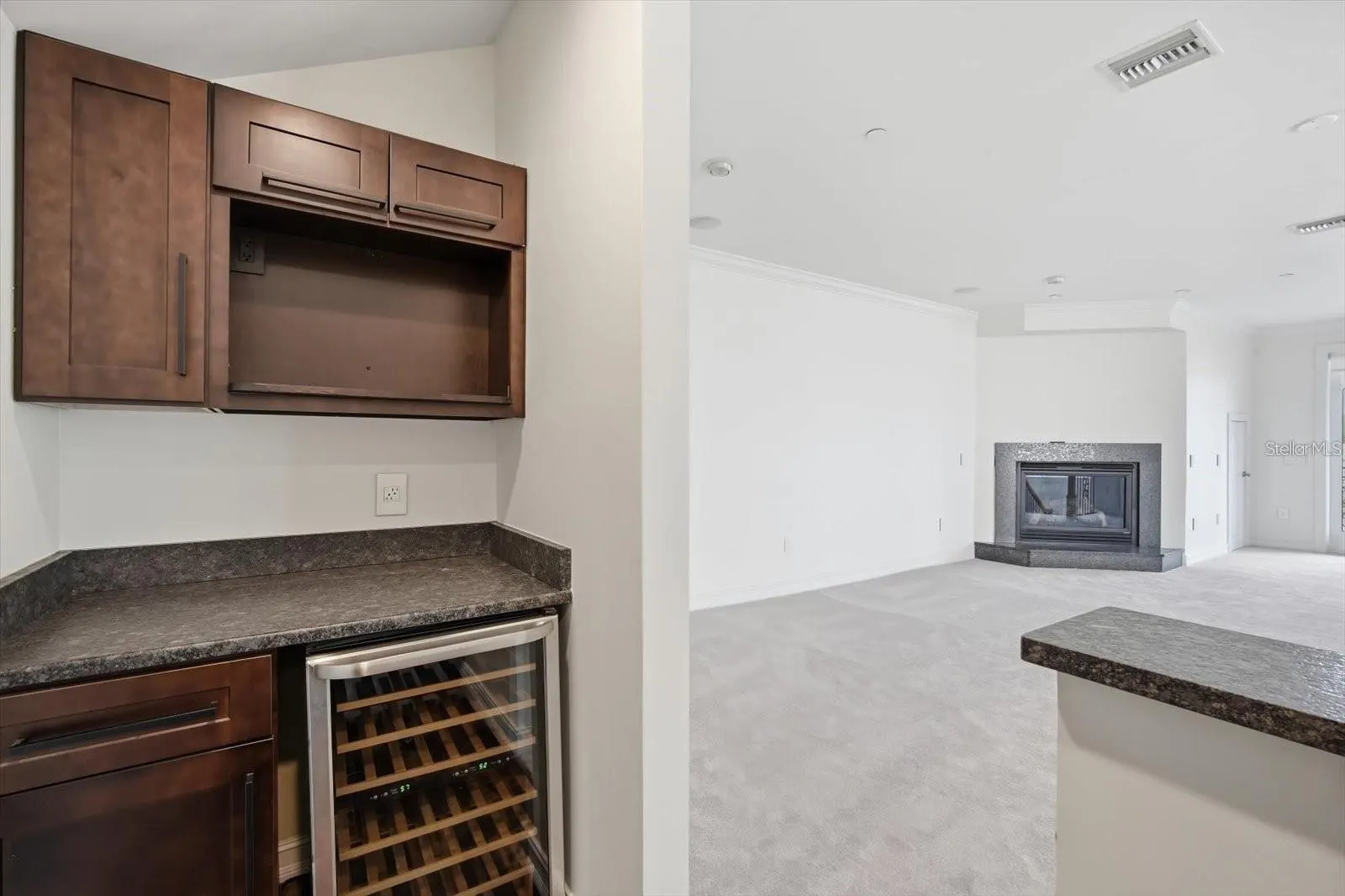1465 HILLSIDE LANDING DR