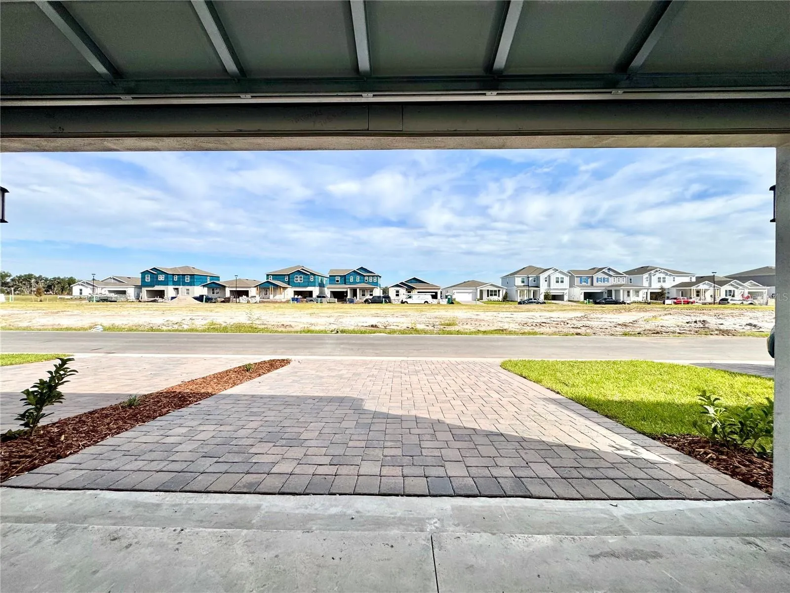 5591 RONIN DR
