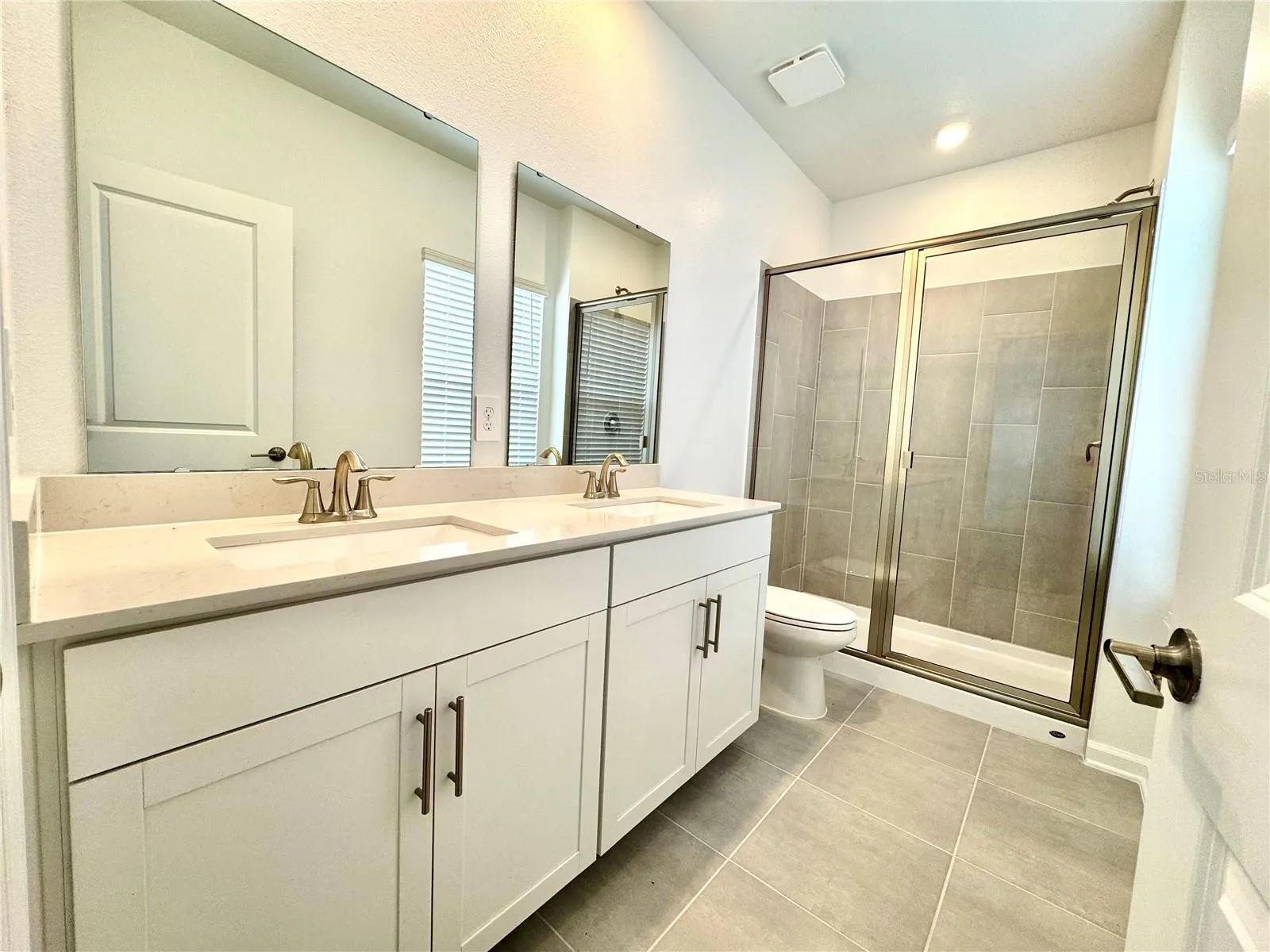 5591 RONIN DR