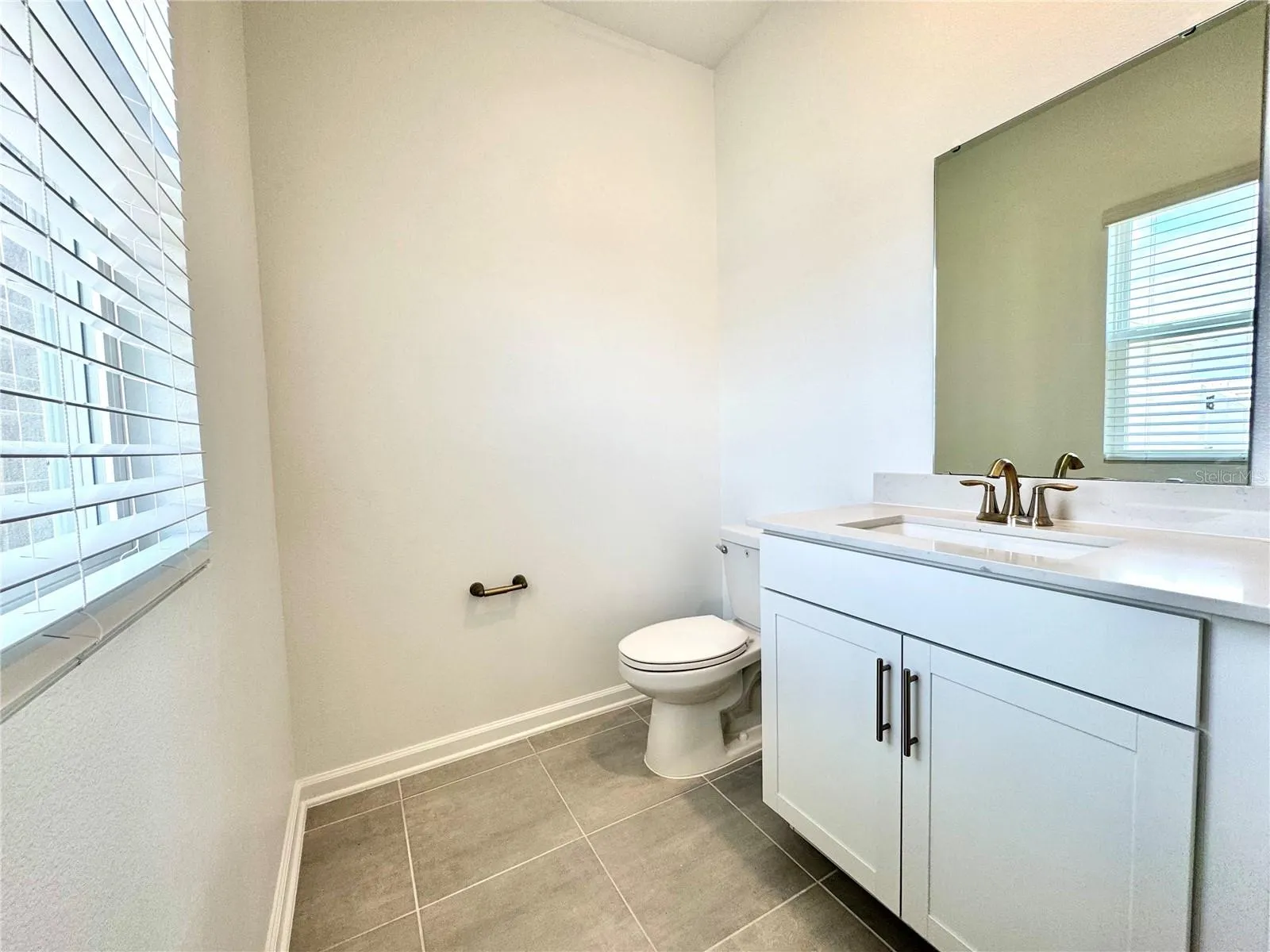 5591 RONIN DR