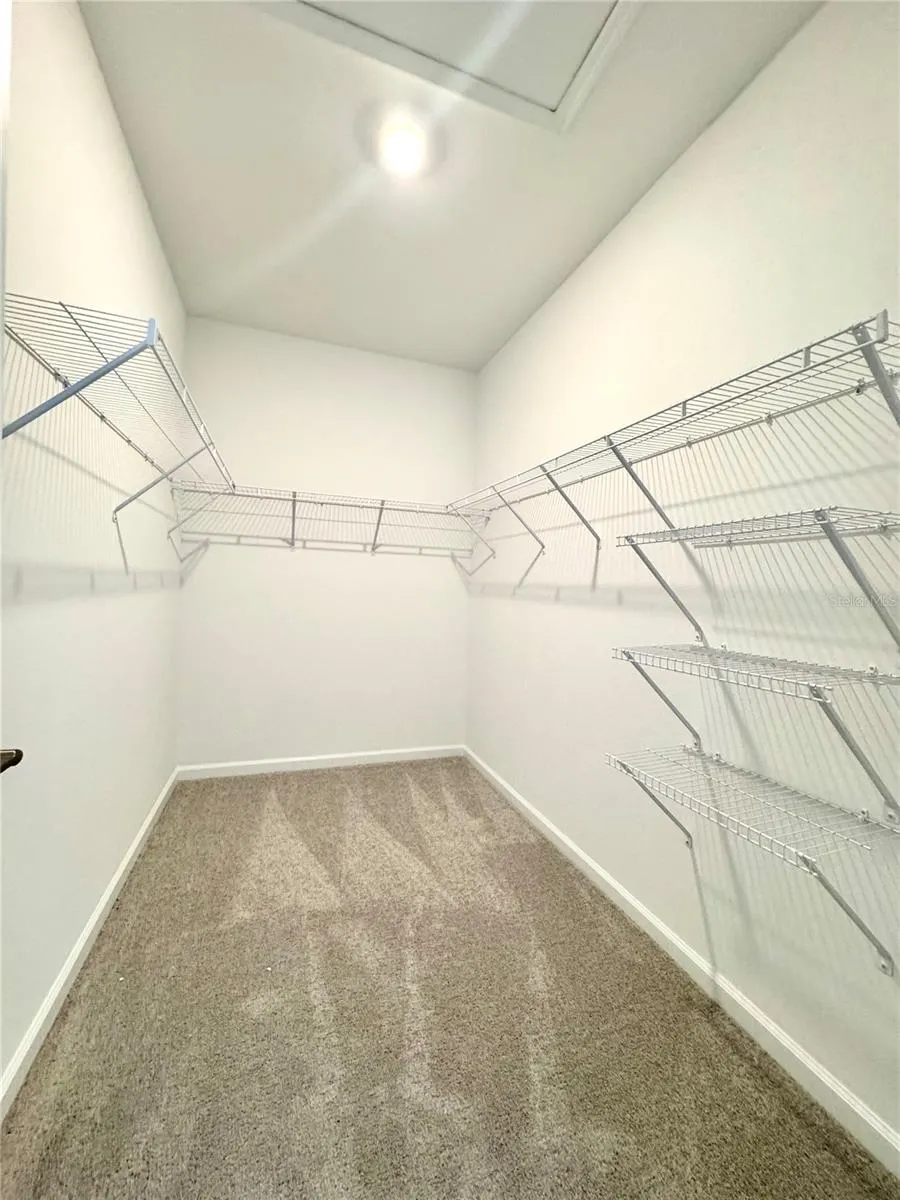 5591 RONIN DR