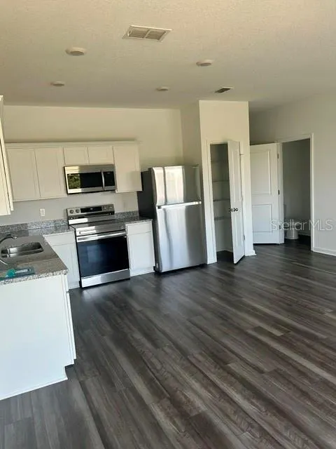 6288 BUCKET CT