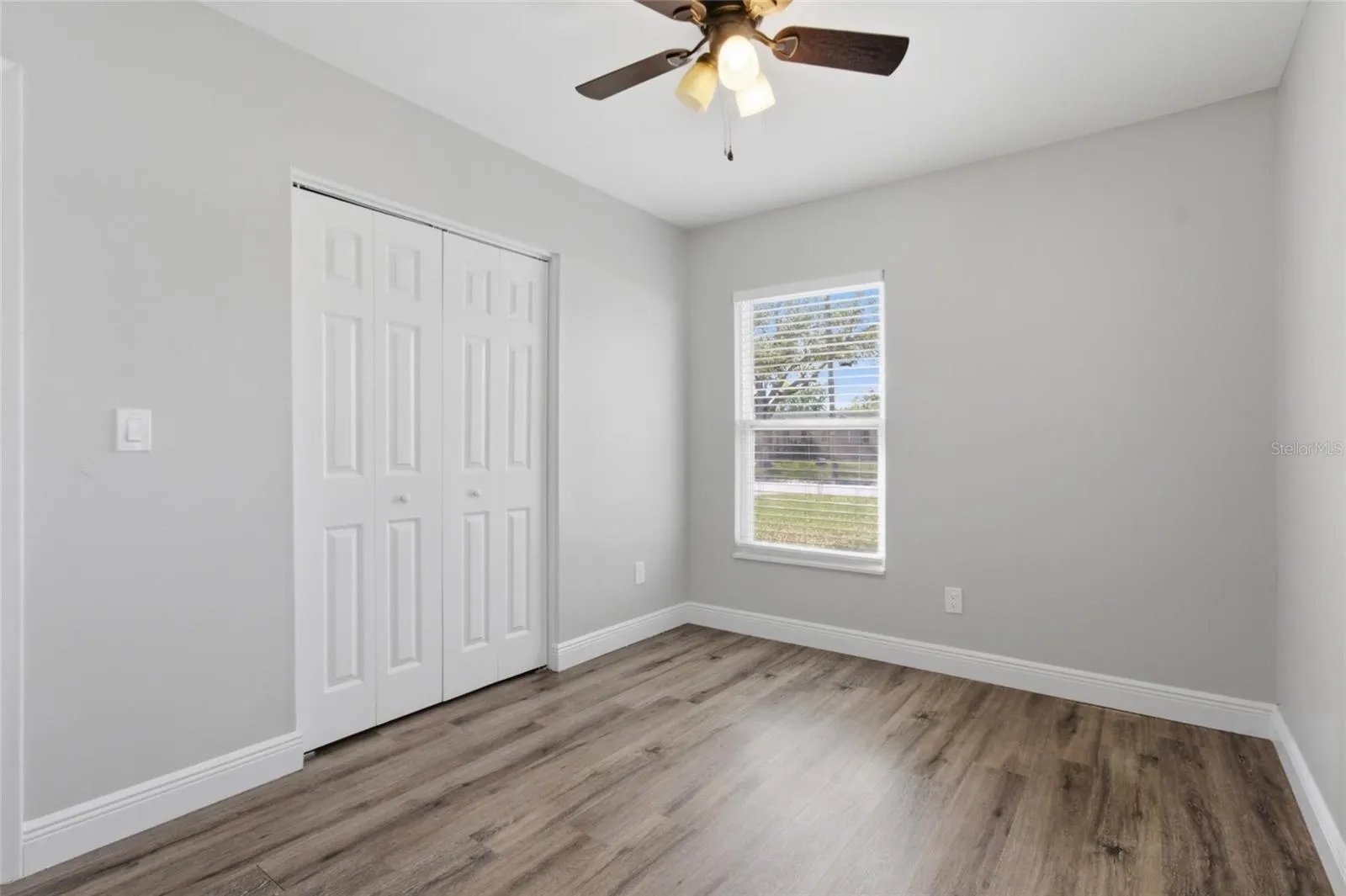 8609 CHINABERRY DR