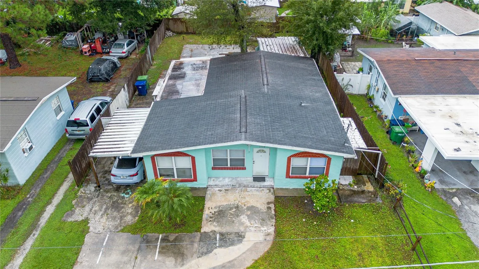 1738 W COMANCHE AVE