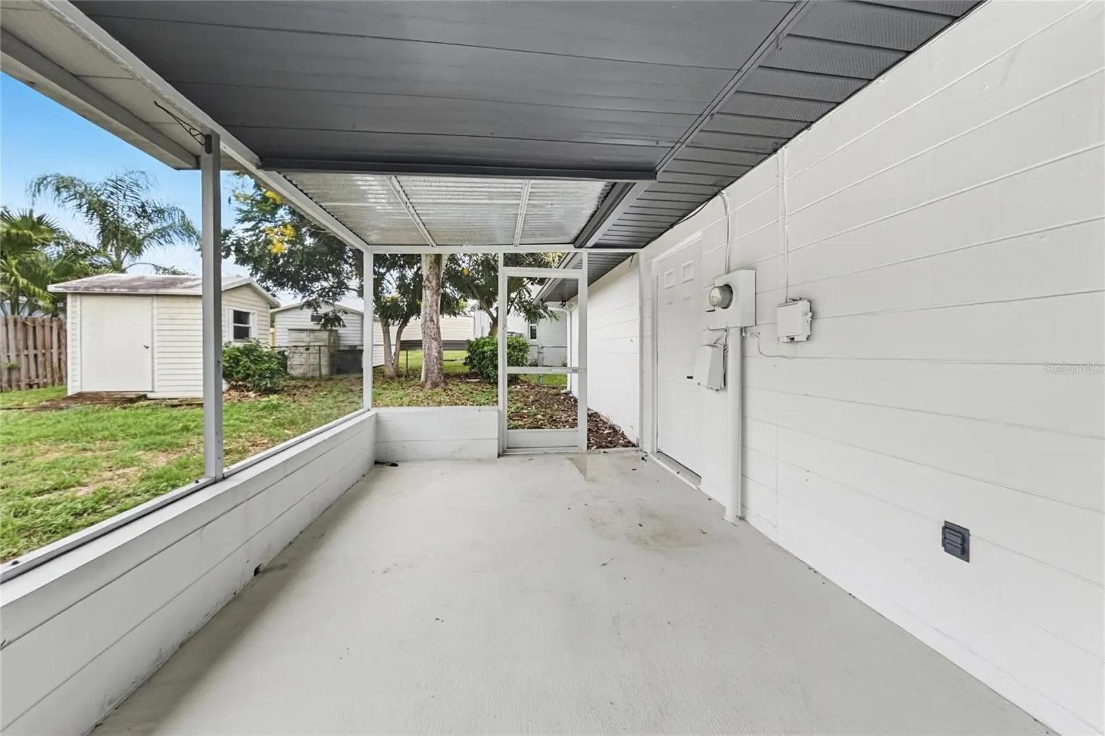 1322 GLENGREEN LN