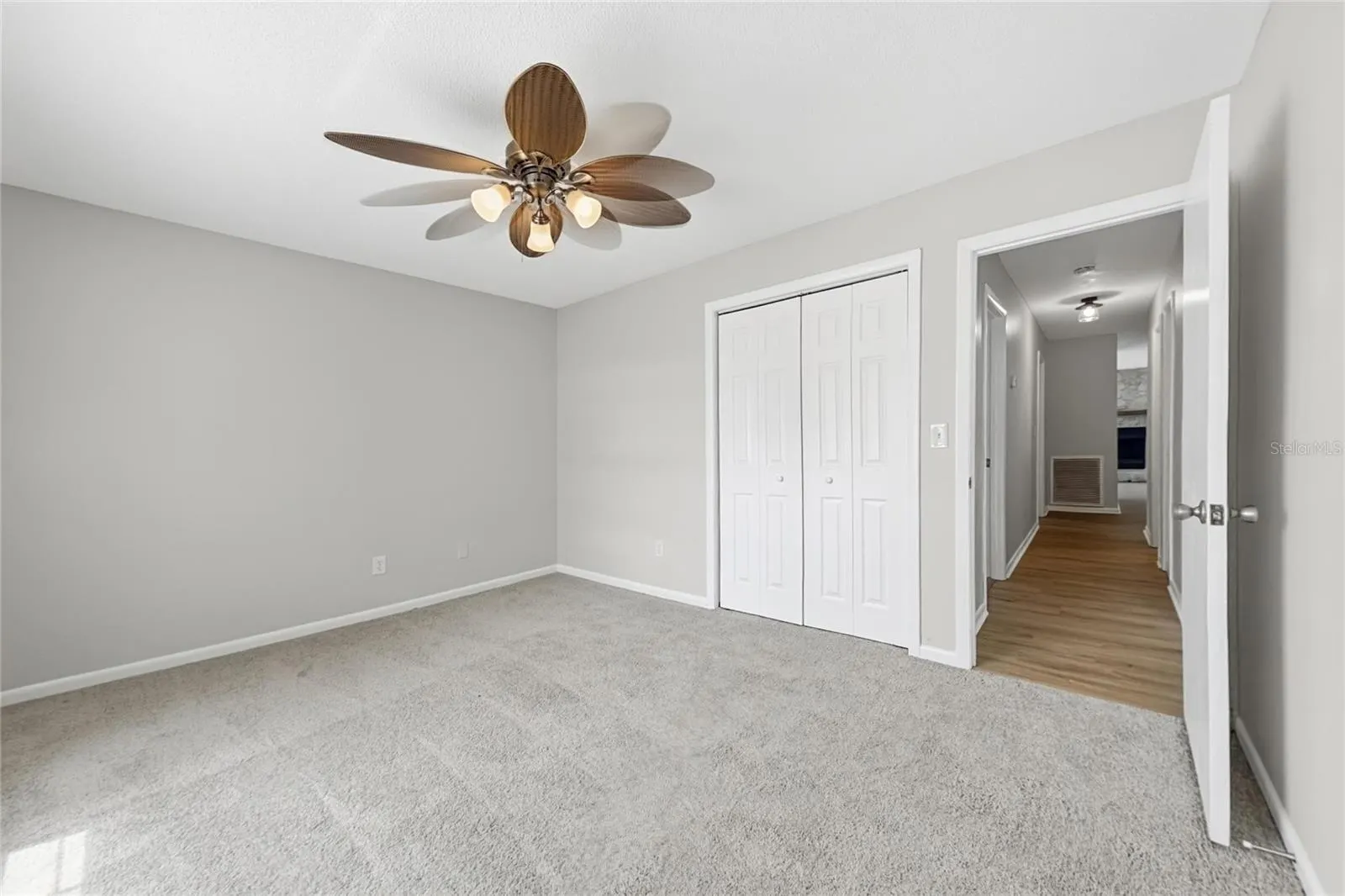 1322 GLENGREEN LN