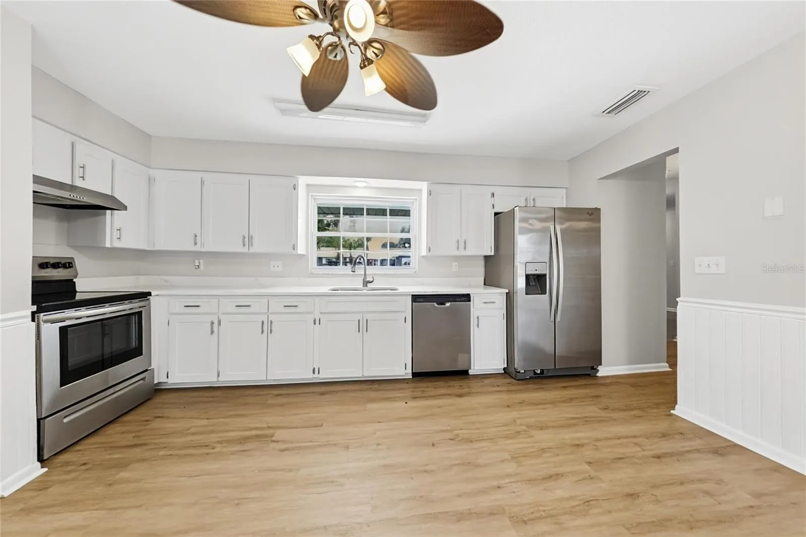 1322 GLENGREEN LN