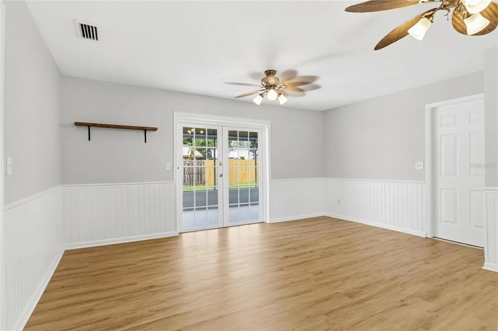 1322 GLENGREEN LN