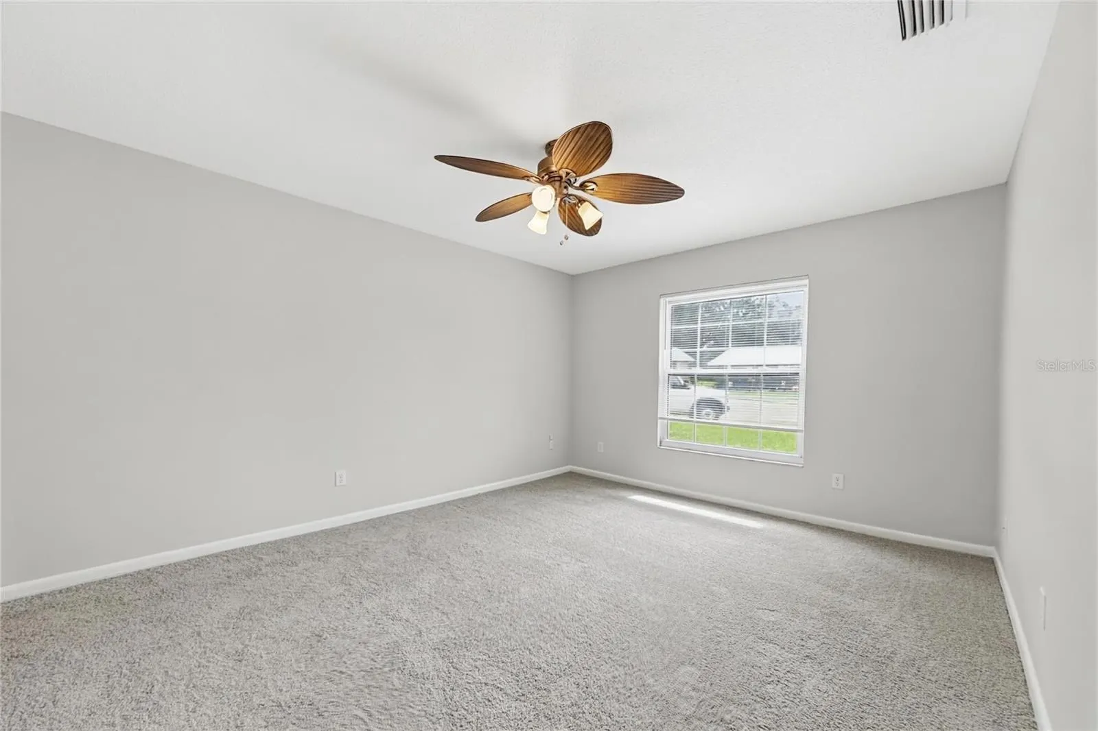 1322 GLENGREEN LN