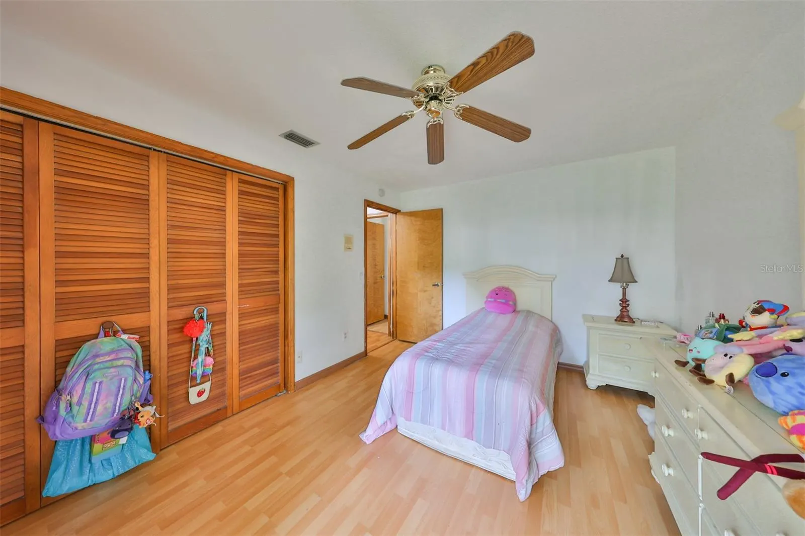 2609 MANOR OAK DR