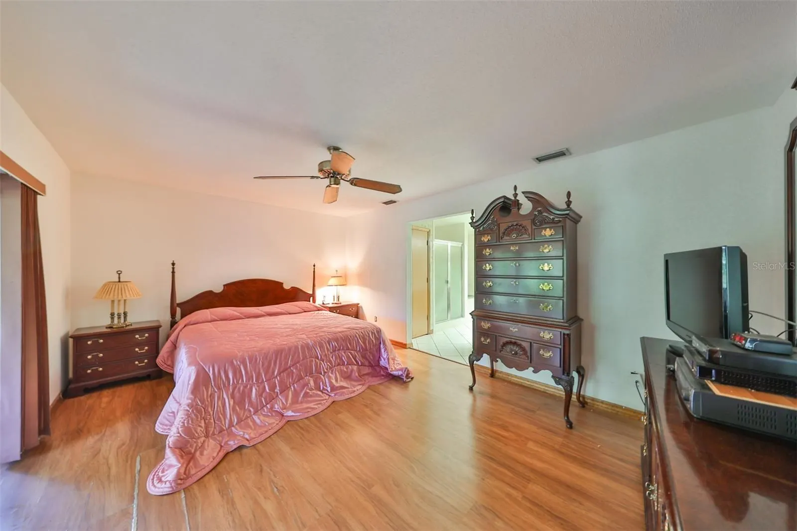 2609 MANOR OAK DR